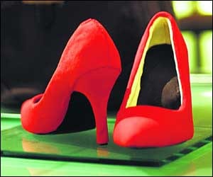Stilettos may increase risk of acute,chronic problems