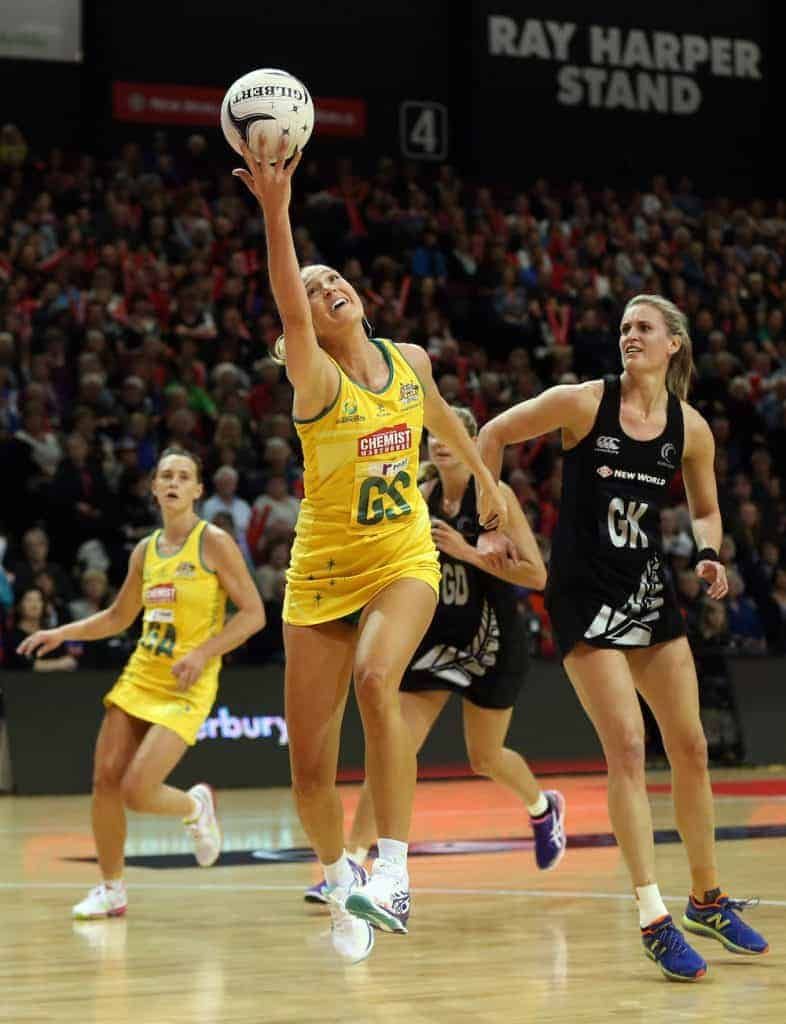 Your guide to choosing the best netball shoe - 1