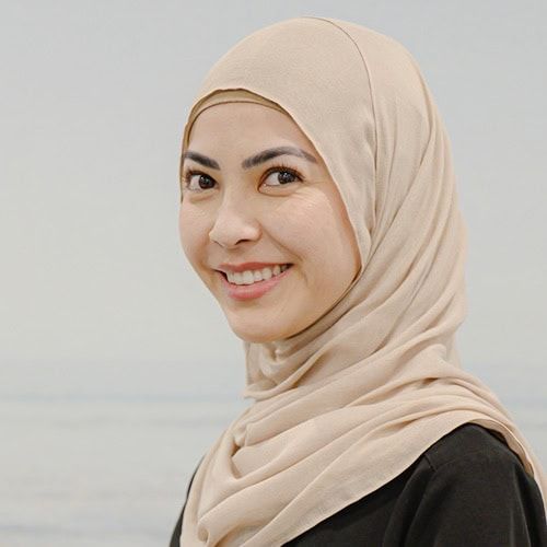 Dr. Asima Kamali 